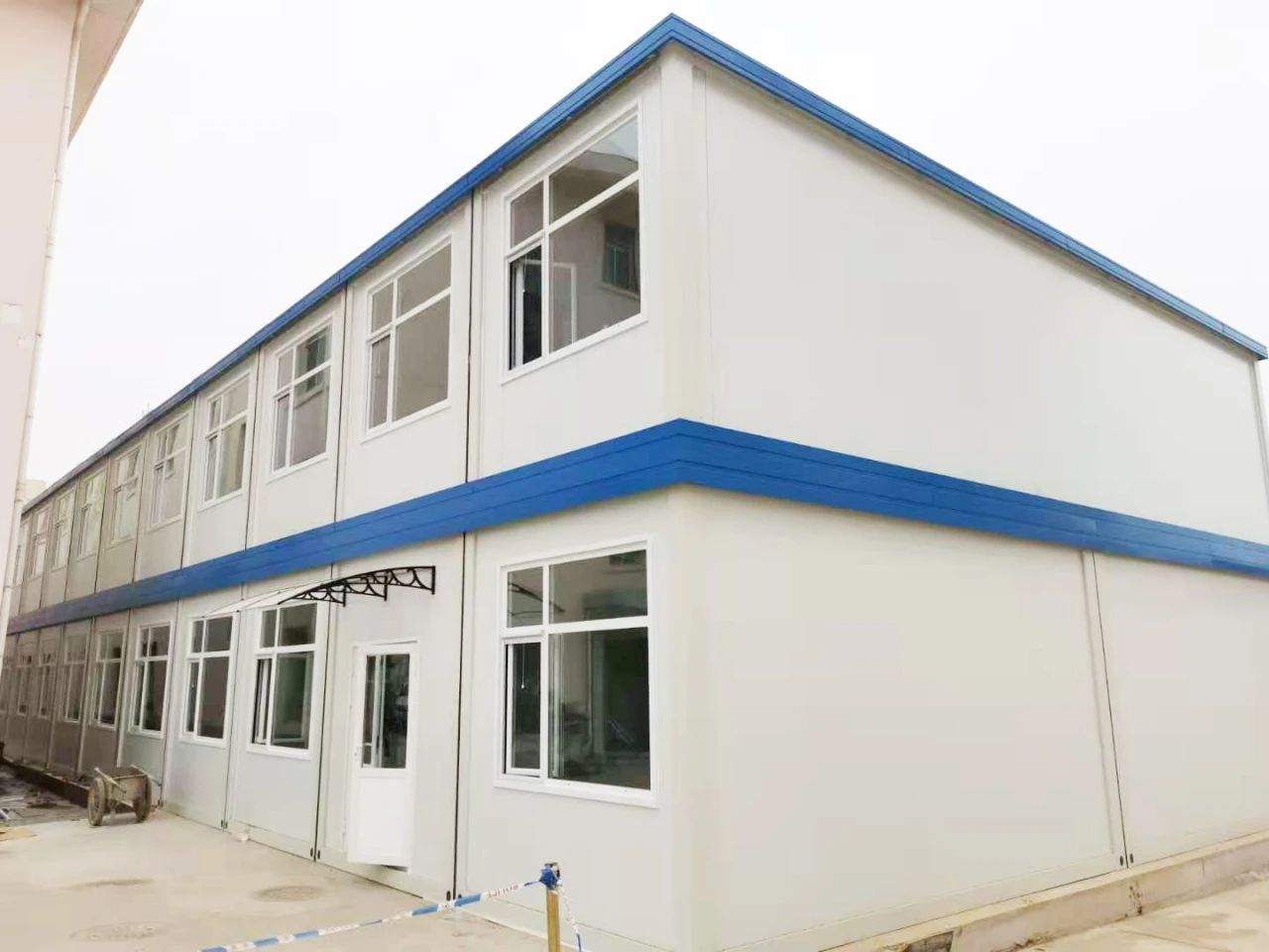 Mobile Modular Containers: Fast, Flexible Solutions for Global Camps